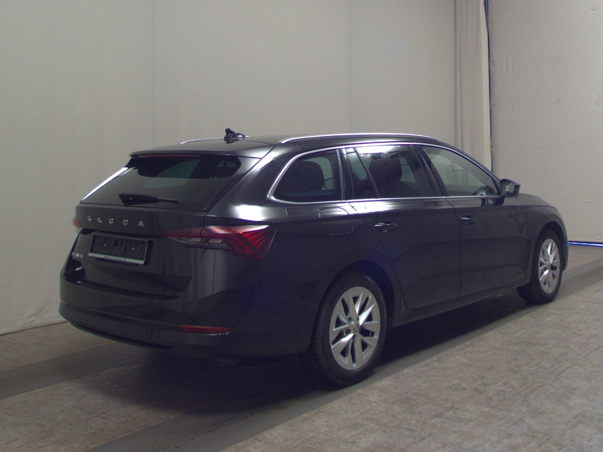 Skoda Octavia Kombi 2.0 TDI Style Navi LED Virtual HuD 4