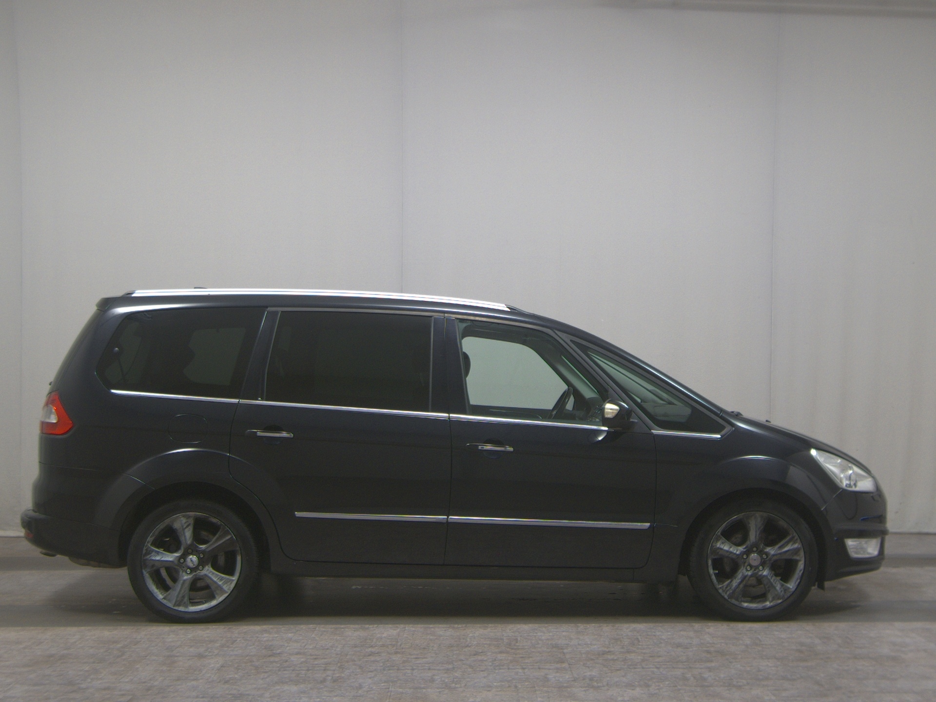 Ford Galaxy 2.0 TDCi Titanium 7-Sitzer RfK HU 03/27