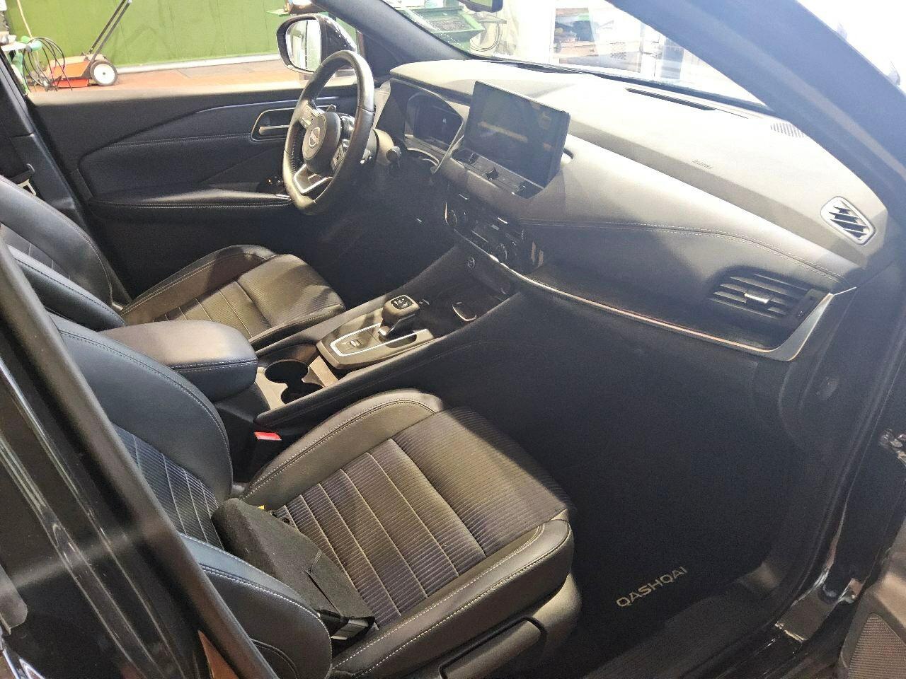 Nissan Qashqai 1.3 DIG-T Visia T-Leder DC LED 3
