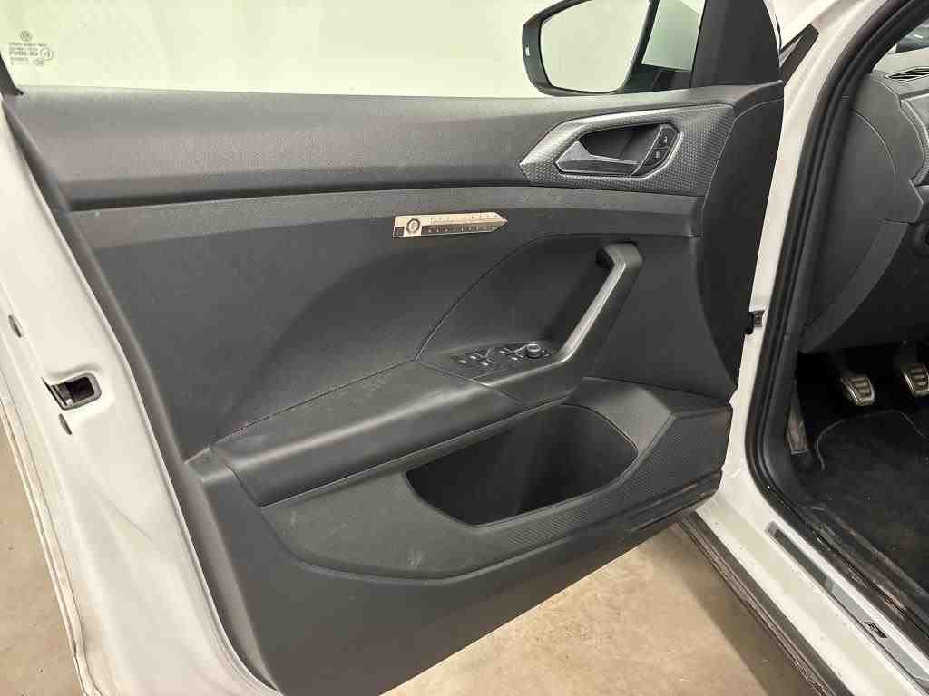 Volkswagen T-Cross 1.0 TSI R-Line Navi LED RFK ACC SHZ 10