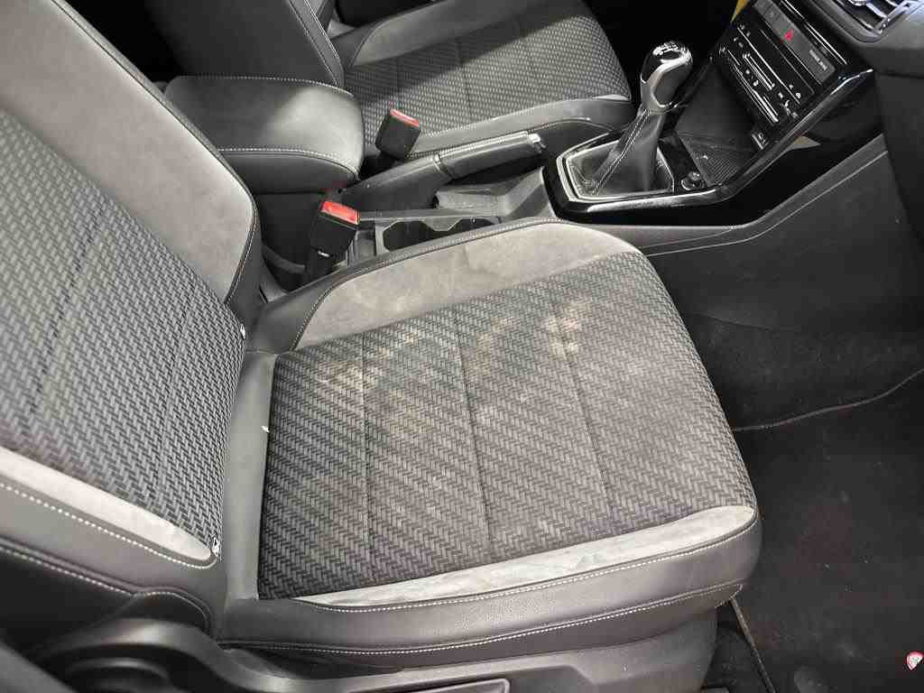Volkswagen T-Cross 1.0 TSI R-Line Navi LED RFK ACC SHZ 6