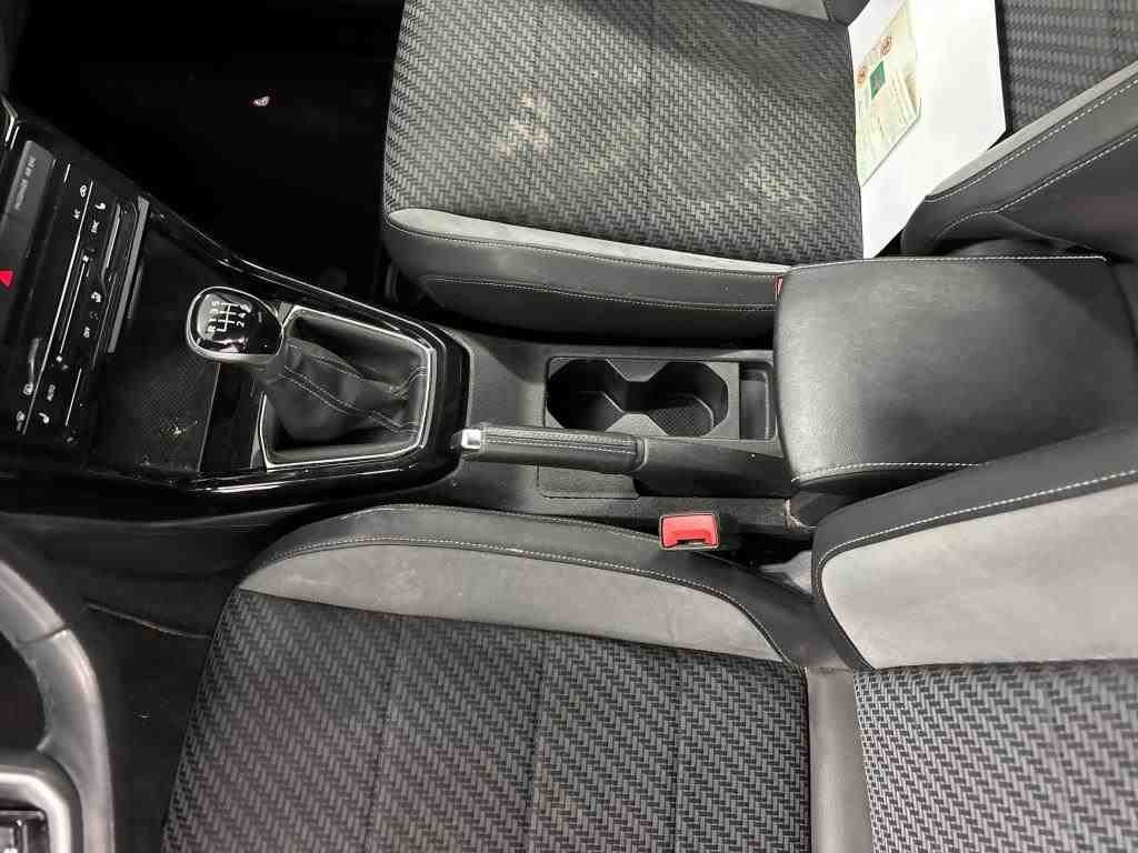 Volkswagen T-Cross 1.0 TSI R-Line Navi LED RFK ACC SHZ 9