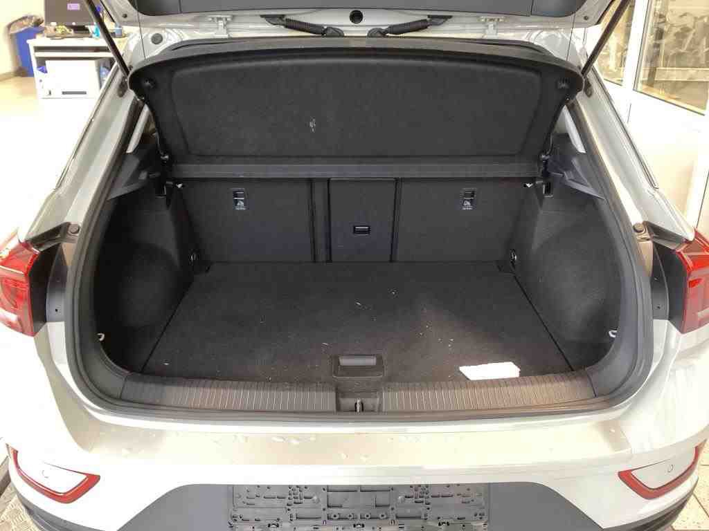 Volkswagen T-Roc 1.0 TSI Life NAVI KLIMAAUT SHZ RFK LED 10