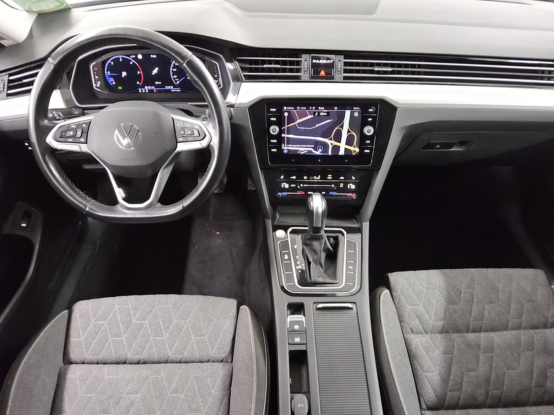 Volkswagen Passat Variant 2.0 TDI Business Navi LED DC AHK 5