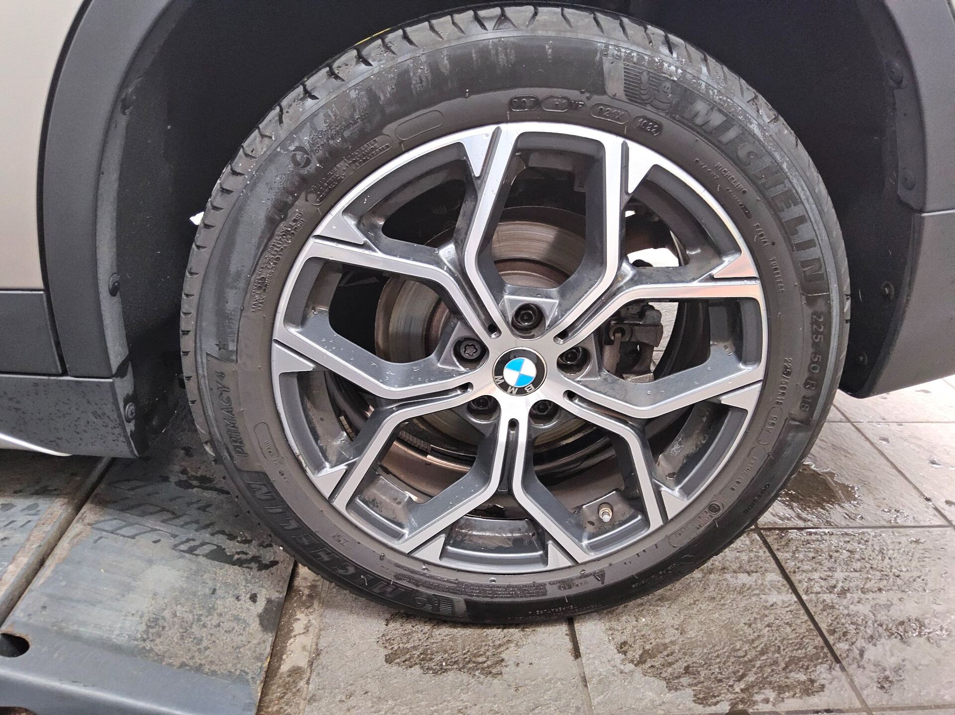 BMW X1 xDrive18d X-Line T-Leder Navi LED PDC SHZ 7