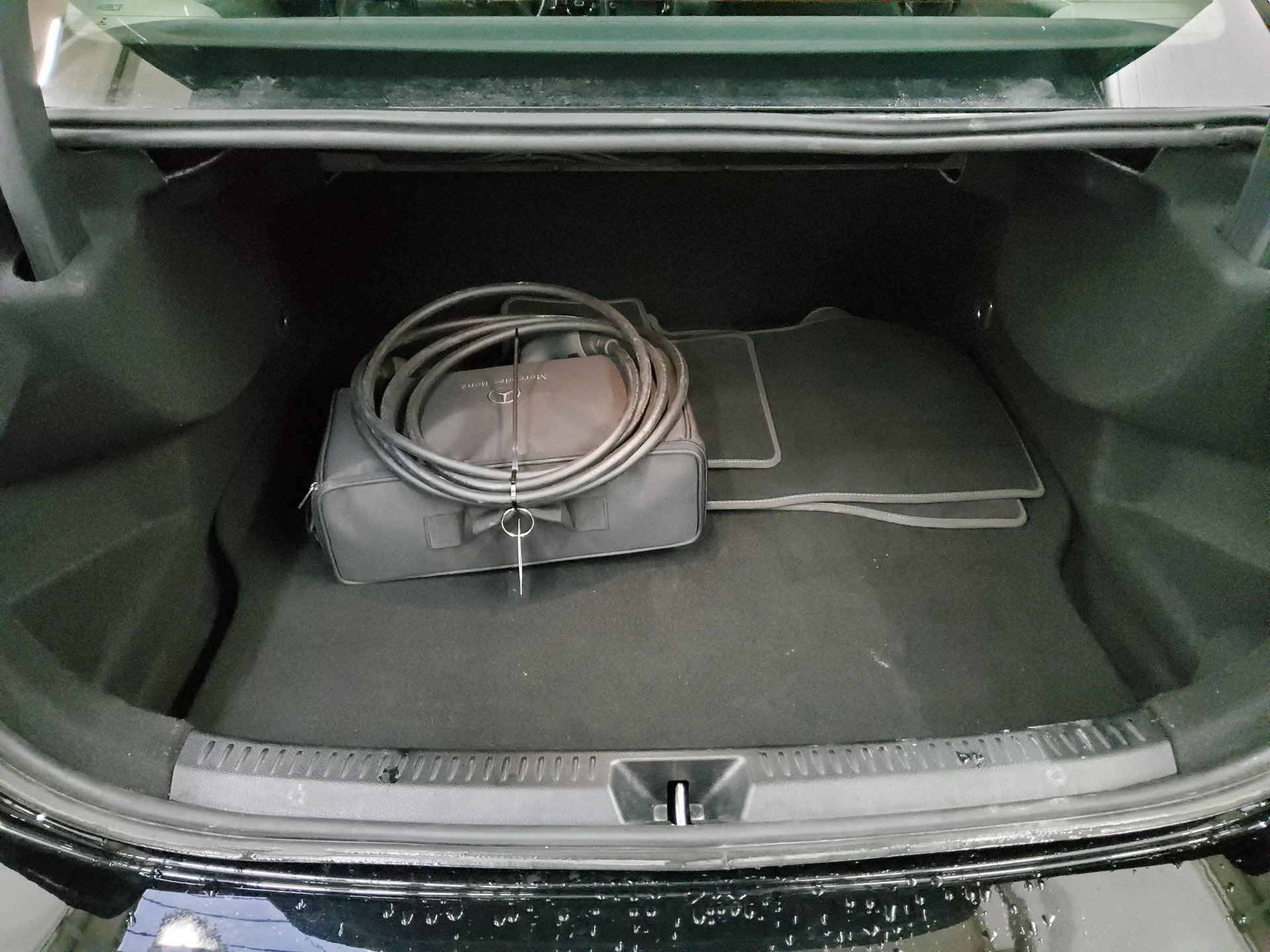 Mercedes-Benz A 250 Lim. e Navi MBUX PDC SHZ Tempomat 12