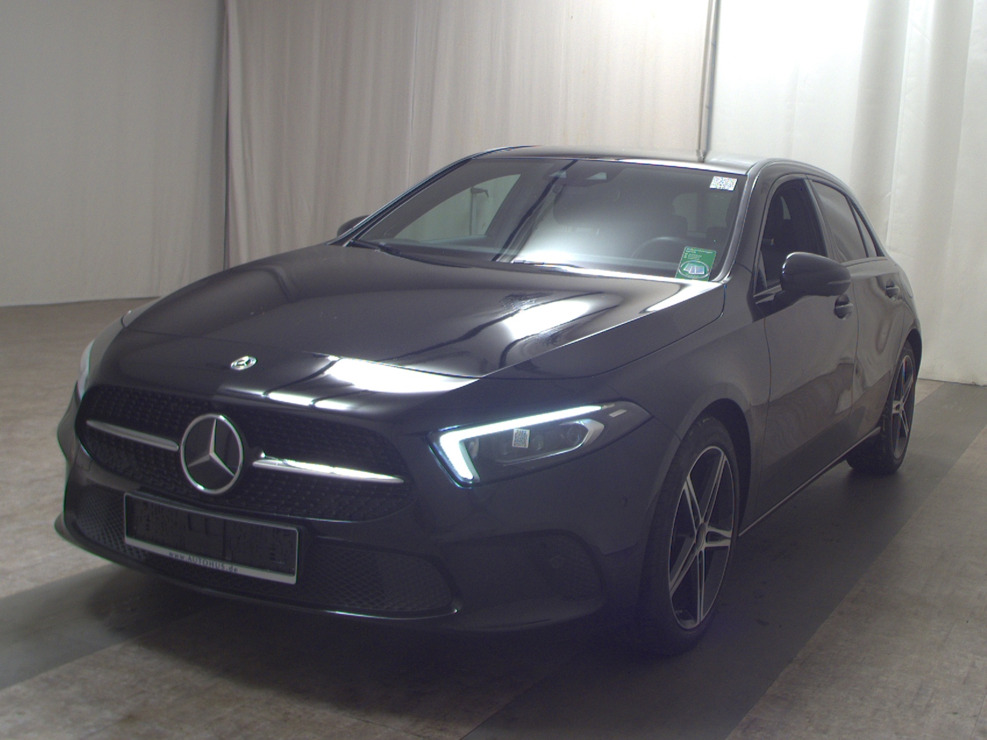 Mercedes-Benz A 250 Progressive Leder Navi MB-LED Pano Distro+ 2