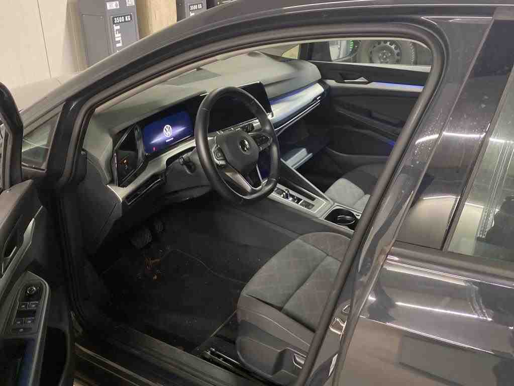 Volkswagen Golf 2.0 TDI Life 2.0 TDI Navi LED DC 6