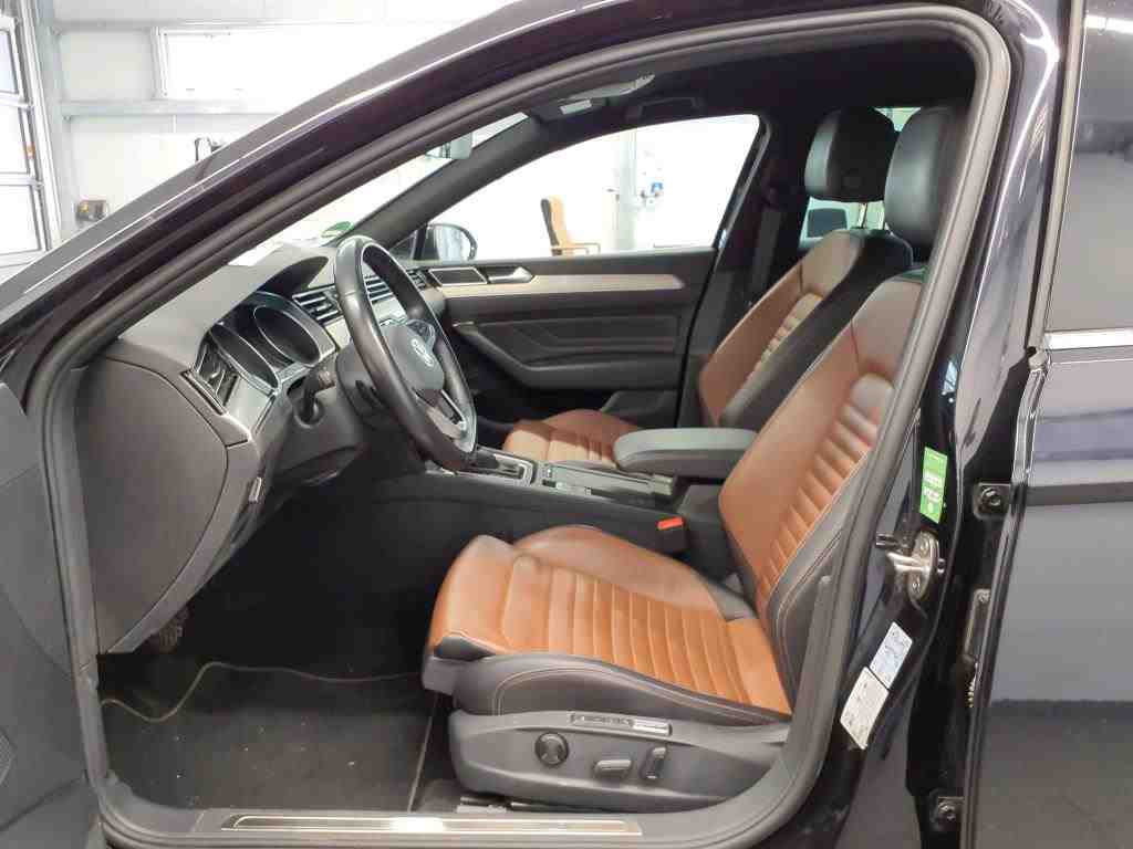 Volkswagen Passat Variant 2.0 TDI Elegance LEDER NAVI LED RFK 6