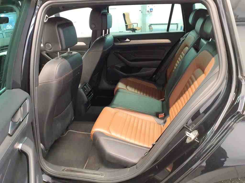 Volkswagen Passat Variant 2.0 TDI Elegance LEDER NAVI LED RFK 8