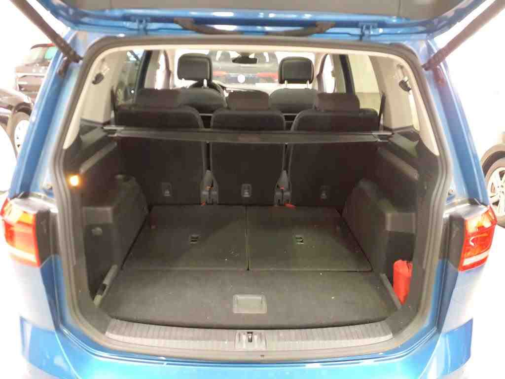 Volkswagen Touran 2.0 TDI Comf. Navi LED Pano 8