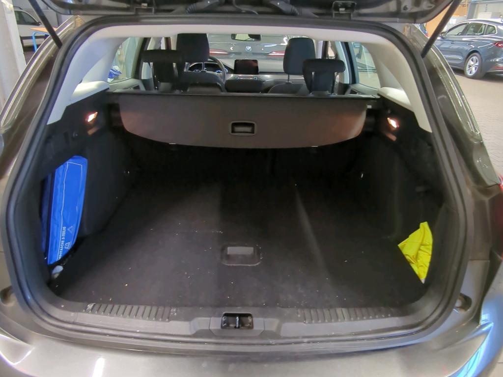 Ford Focus Turnier 1.5 EB Titanium Navi LED RFK SHZ 11