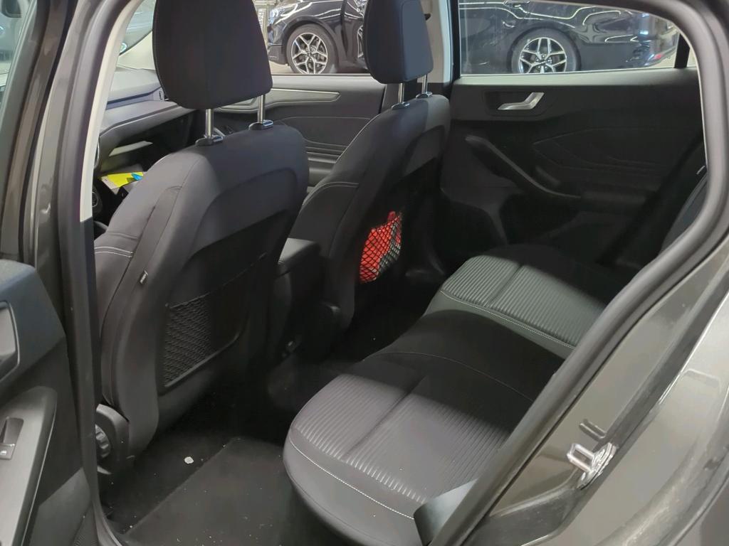 Ford Focus Turnier 1.5 EB Titanium Navi LED RFK SHZ 7