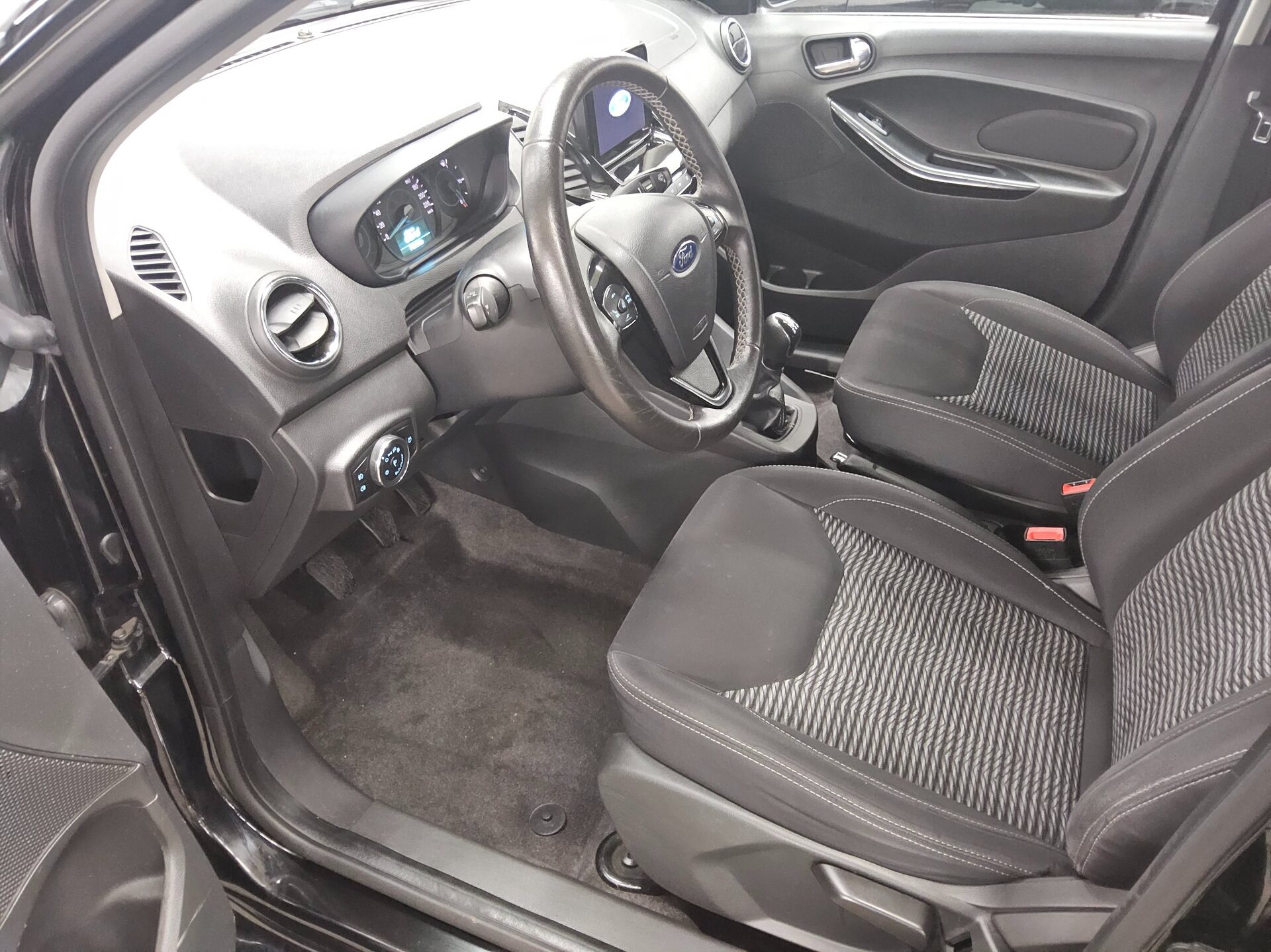 Ford Ka+ 1.2 Cool&Connect PDC Tempomat SHZ 8