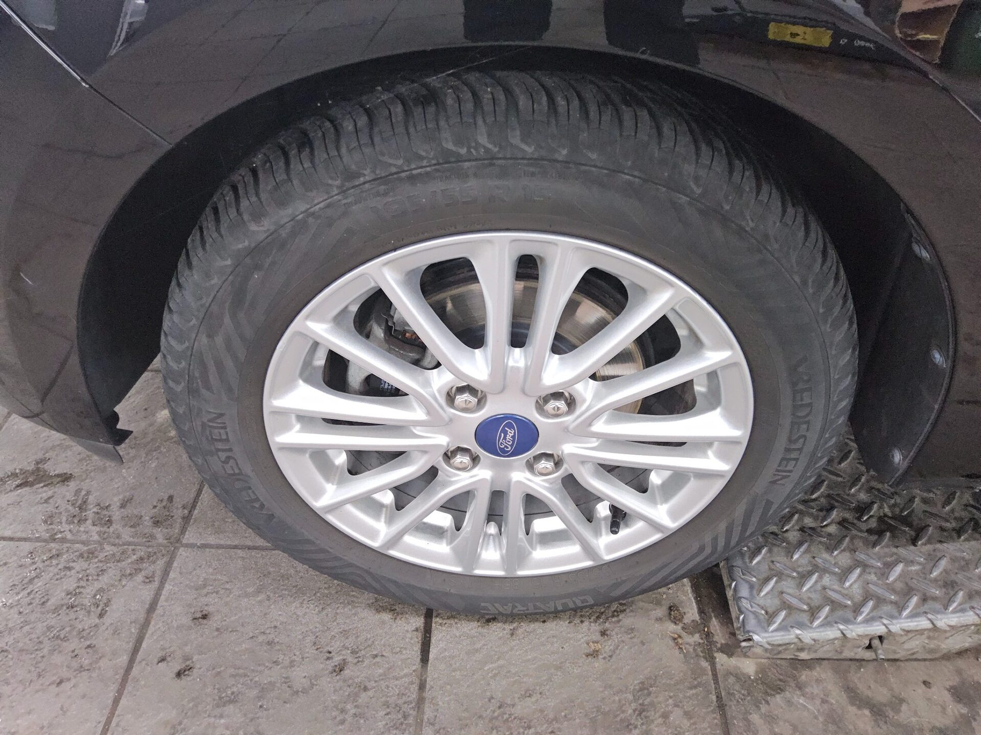 Ford Ka+ 1.2 Cool&Connect PDC Tempomat SHZ 10