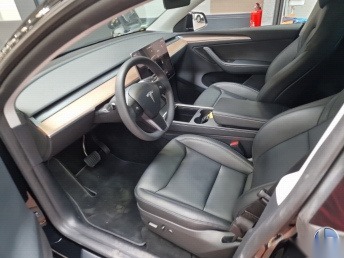 Tesla Model Y NAVI SHZ RFK LED KEYLESS 5