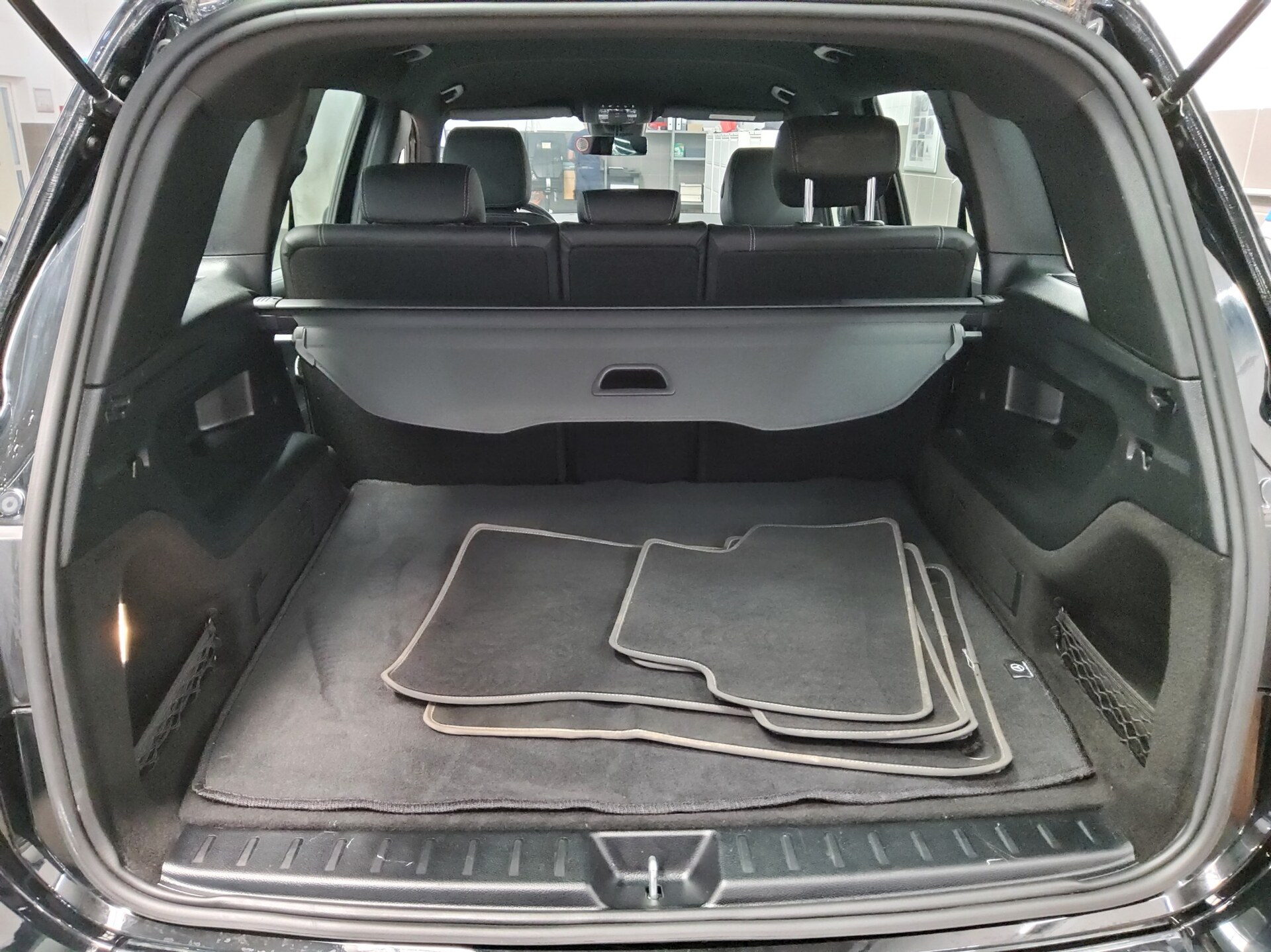 Mercedes-Benz GLB 200 d Progressive T-Leder Navi Led 12