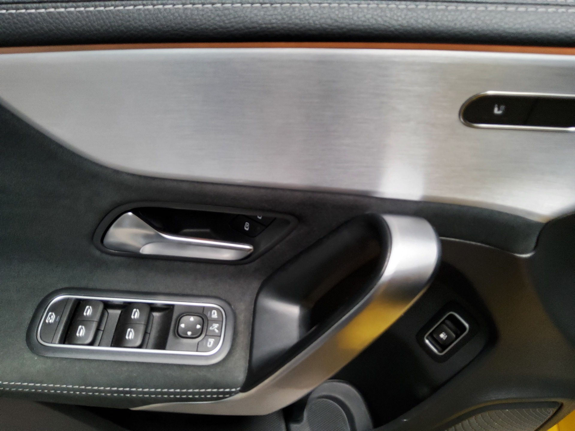 Mercedes-Benz A 250 e AMG-Line Navi Multibeam-LED RFK MBUX+ 10