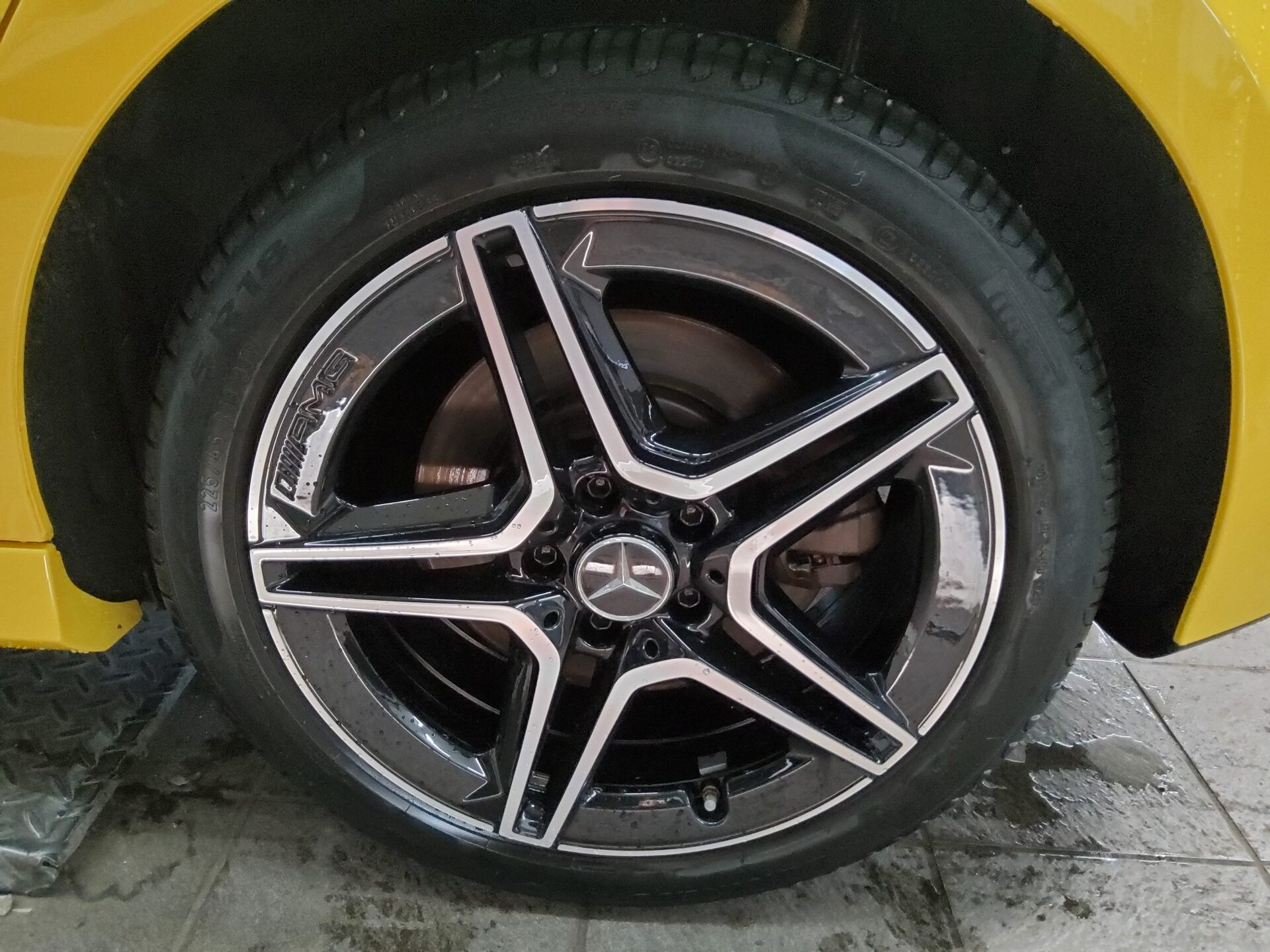 Mercedes-Benz A 250 e AMG-Line Navi Multibeam-LED RFK MBUX+ 11