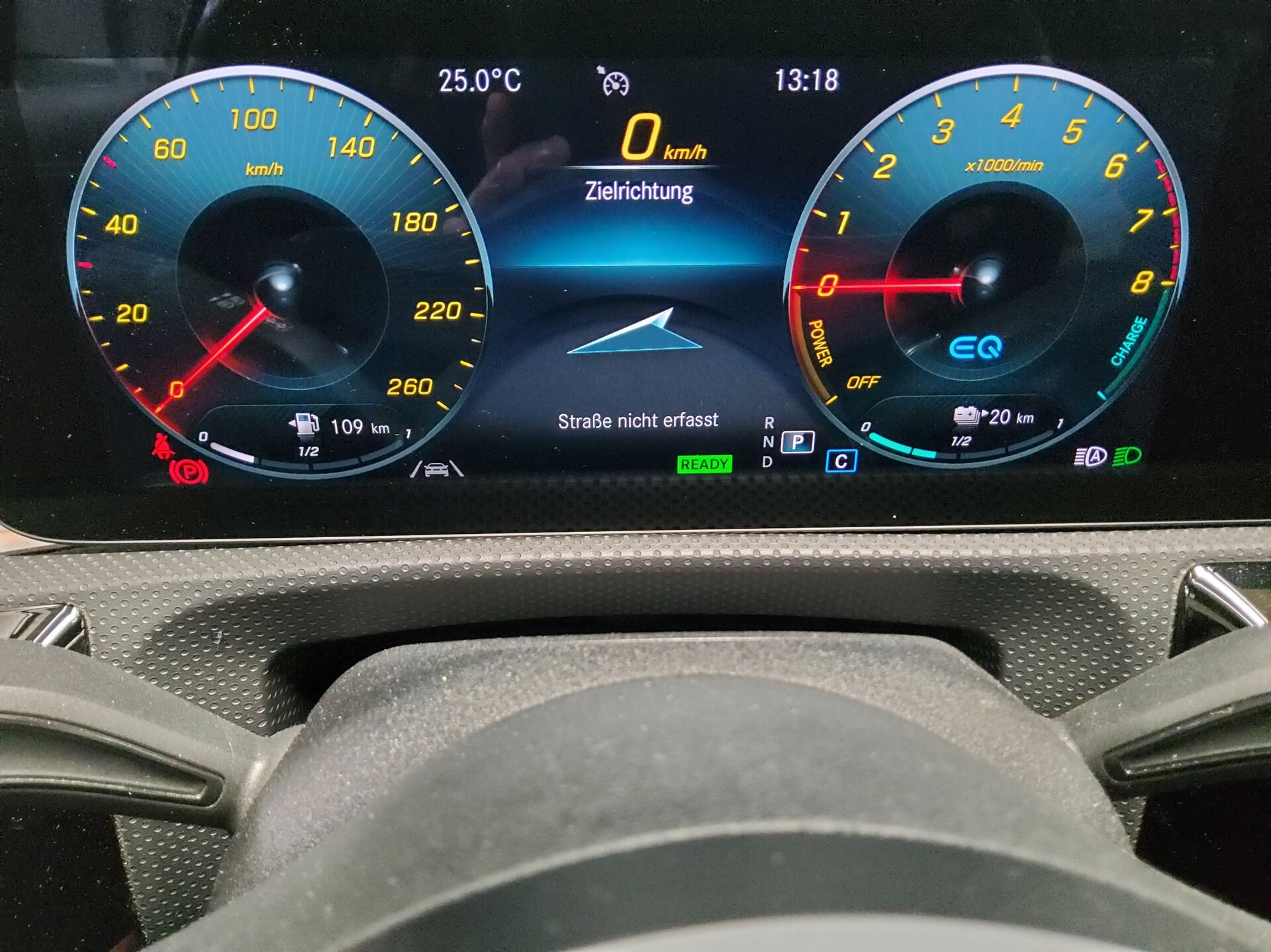 Mercedes-Benz A 250 e AMG-Line Navi Multibeam-LED RFK MBUX+ 8