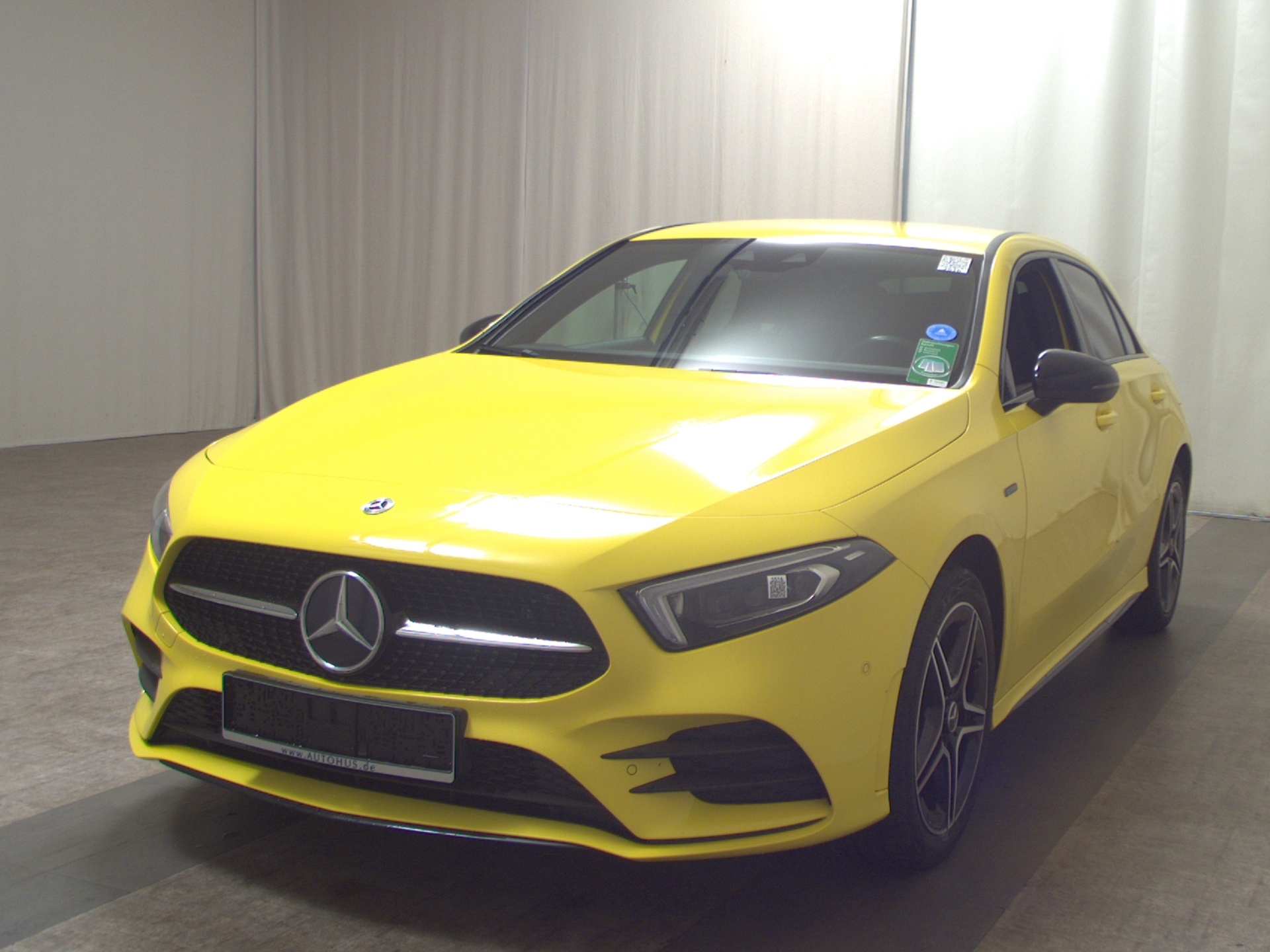 Mercedes-Benz A 250 e AMG-Line Navi Multibeam-LED RFK MBUX+ 2
