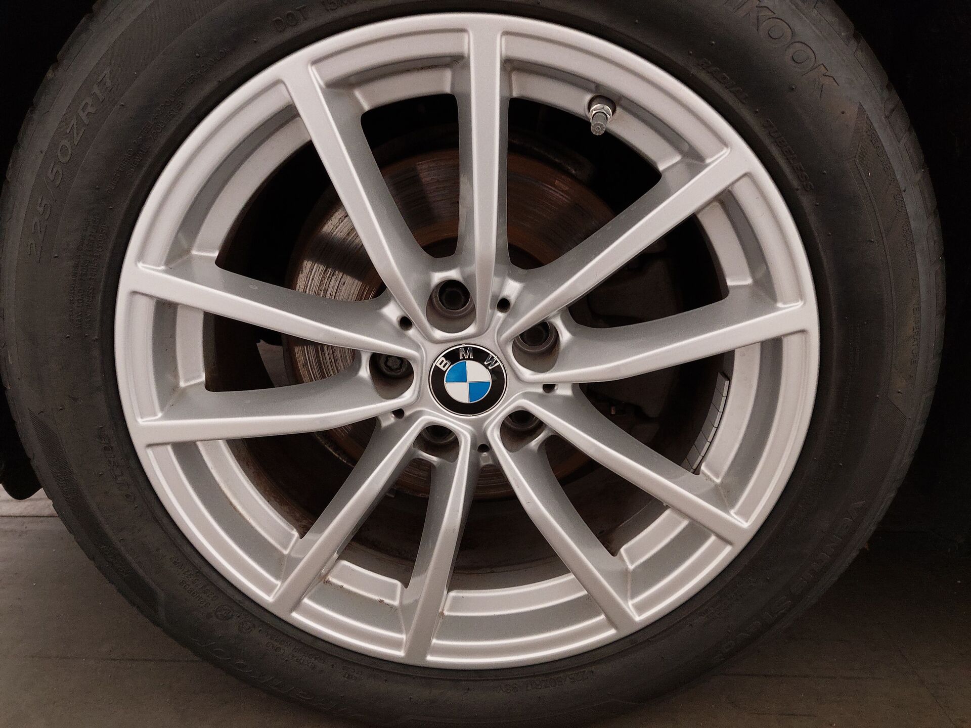 BMW 320d Touring Leder NAVI SHZ PDC LED 7