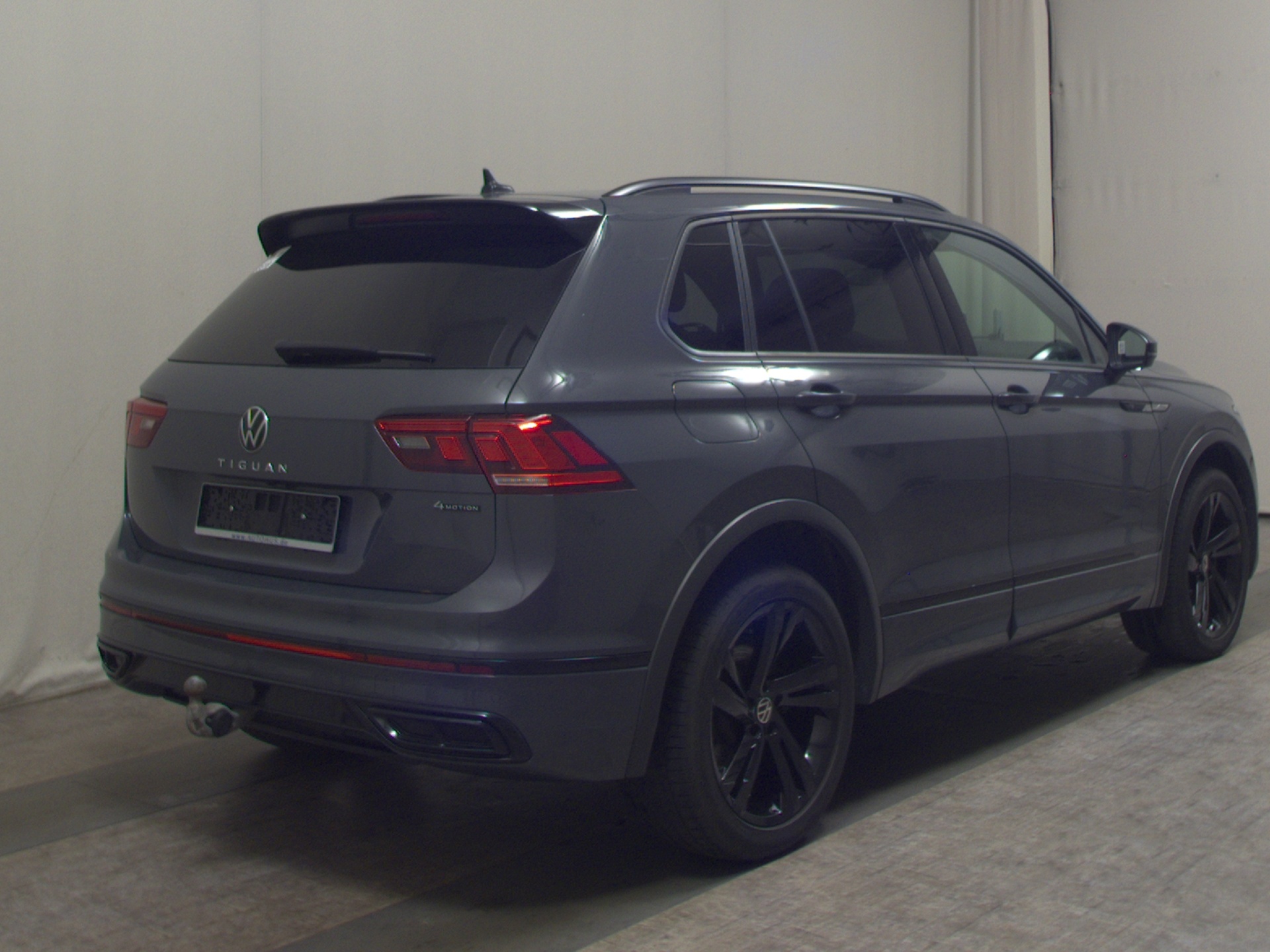 Volkswagen Tiguan 2.0 TDI 4M R-Line Navi LED AID H&K HuD 4