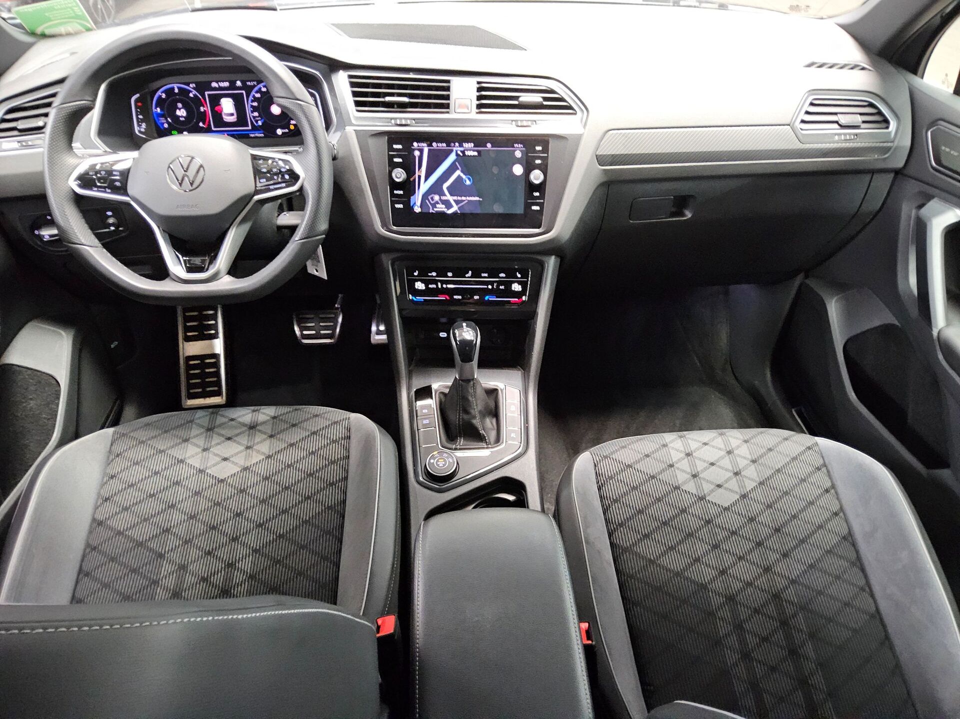 Volkswagen Tiguan 2.0 TDI 4M R-Line Navi LED AID H&K HuD 5