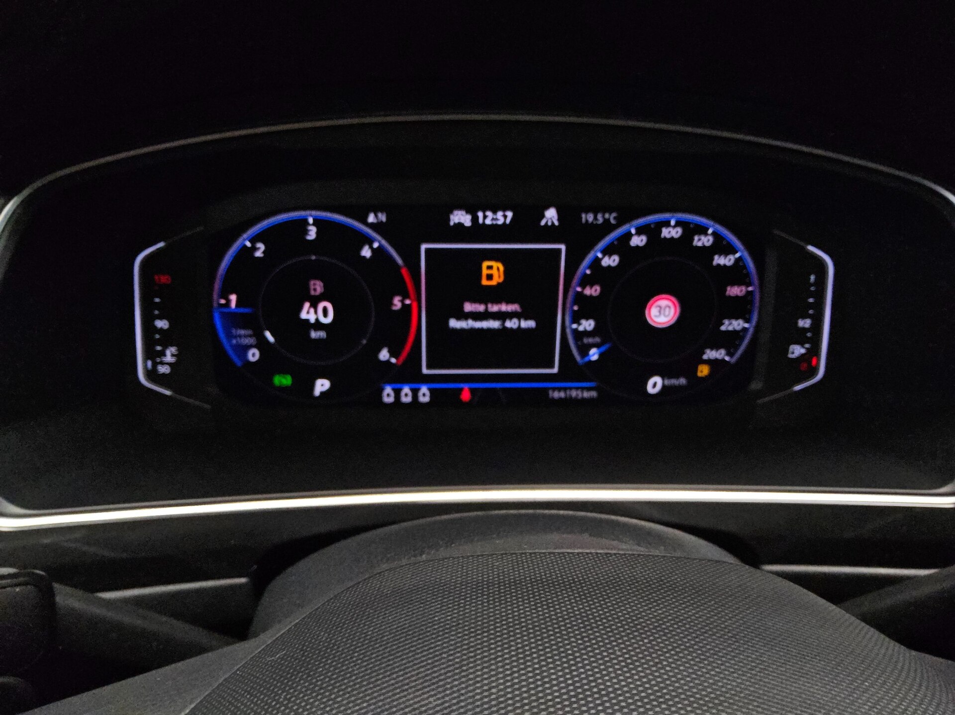 Volkswagen Tiguan 2.0 TDI 4M R-Line Navi LED AID H&K HuD 8