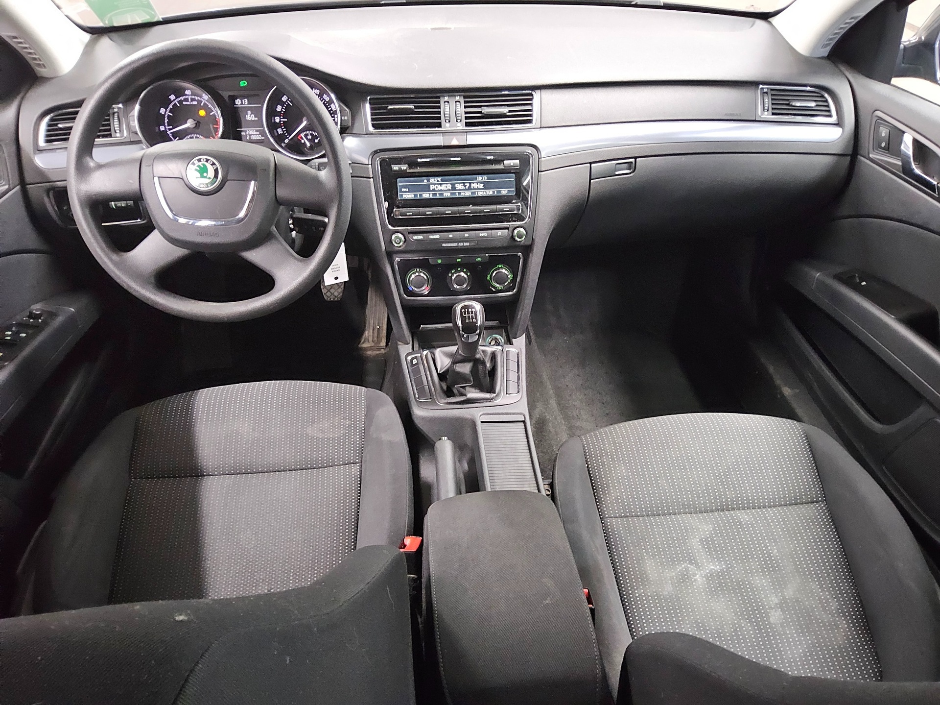 Skoda Superb Kombi 1.4 TSI Comfort HU 03/27 AHK 5