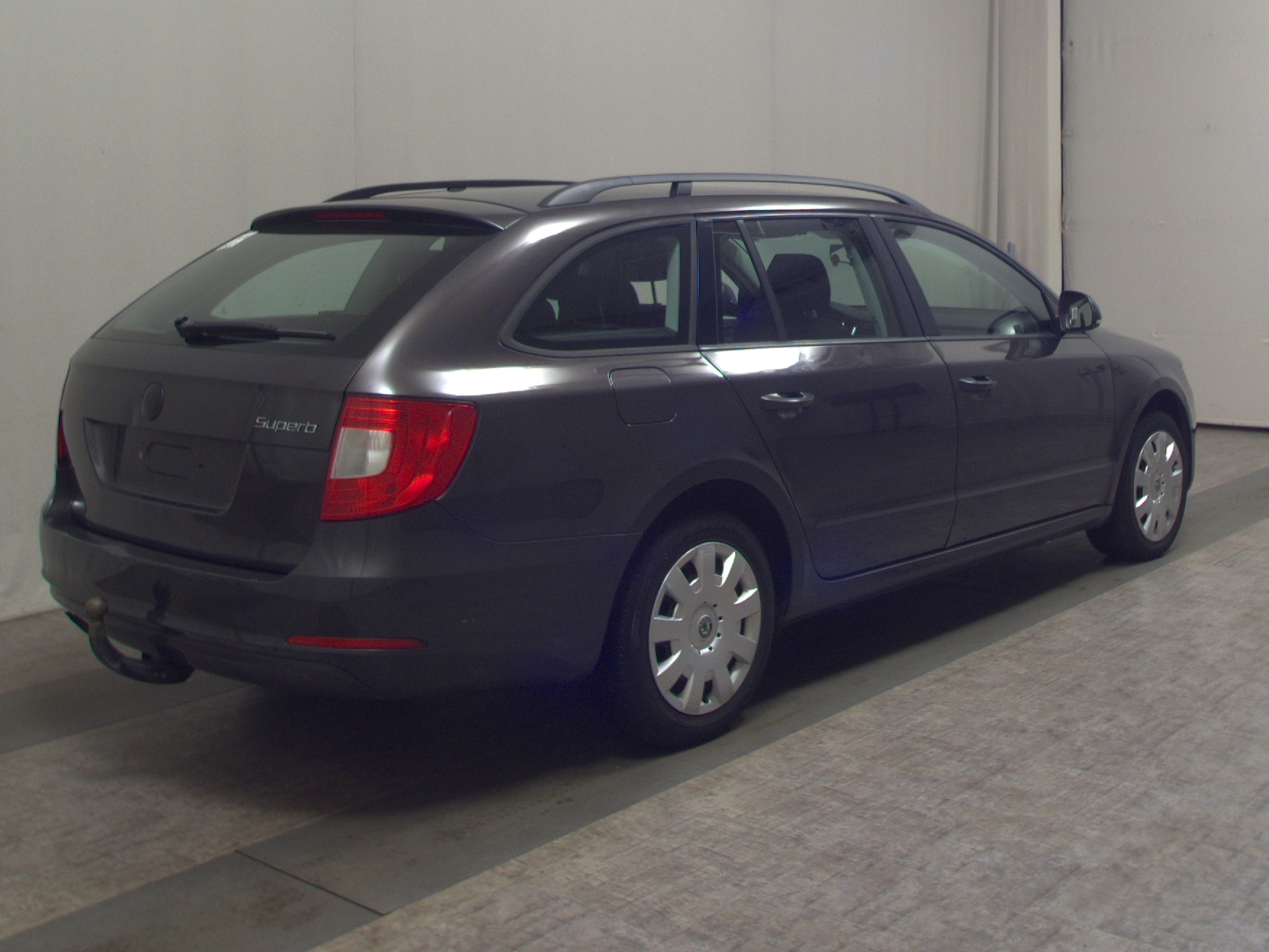 Skoda Superb Kombi 1.4 TSI Comfort HU 03/27 AHK 4