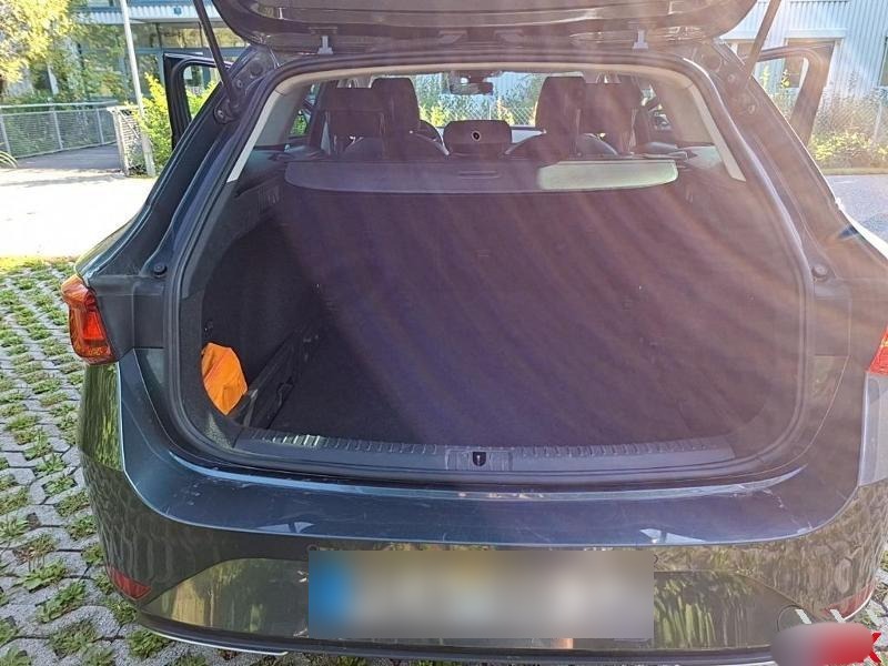 Seat Leon Sportstourer 2.0 TDI FR-Line ST 2.0 TDI FR NAVI 9