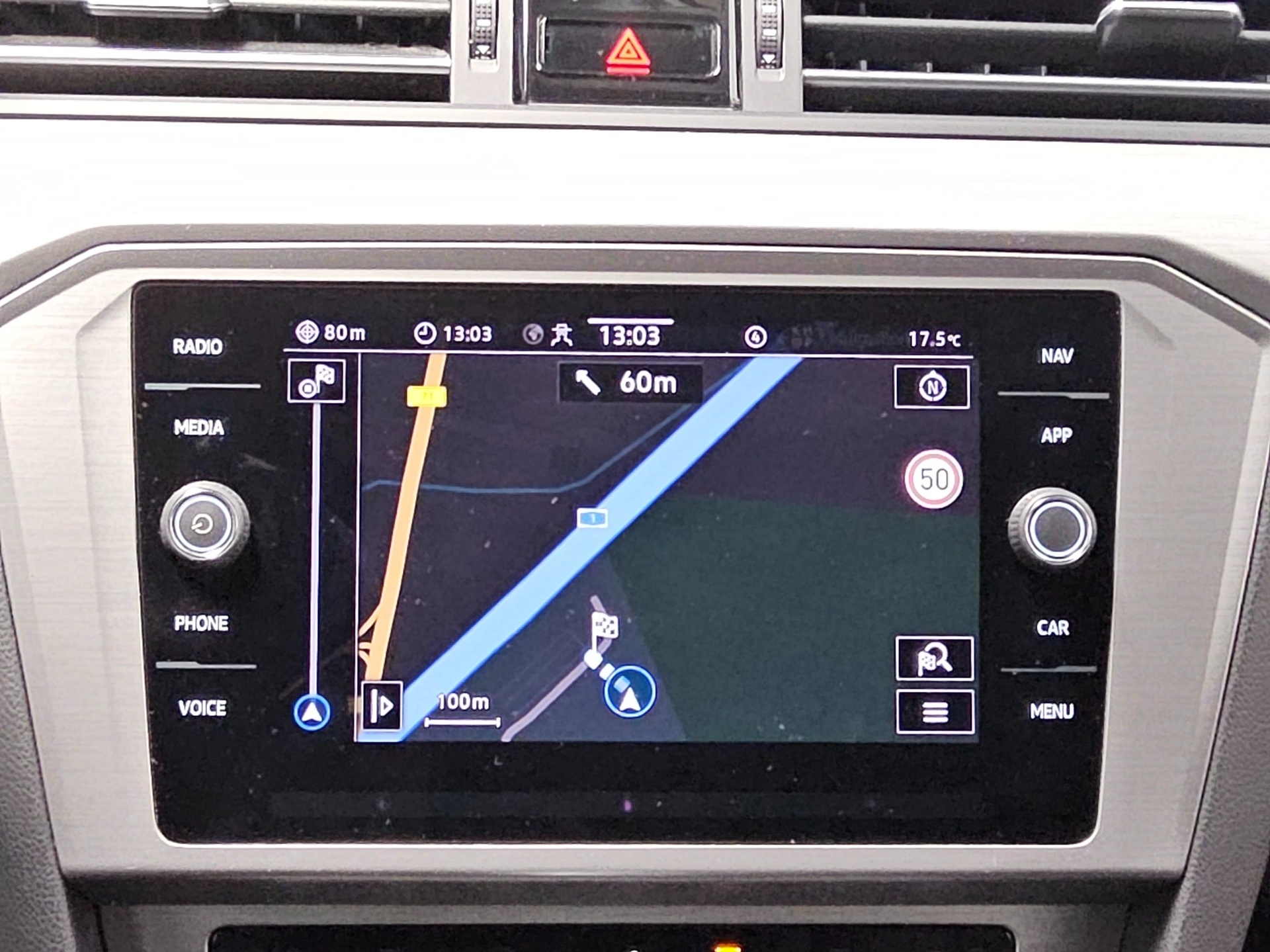 Volkswagen Passat Var. 2.0 TDI Navi LED RfK ACC PDC Shz BT 7