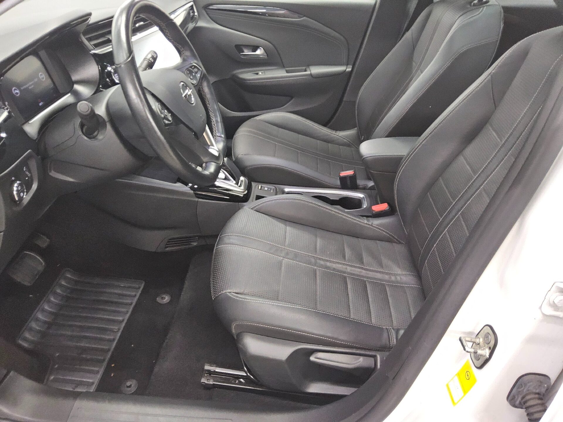 Opel Corsa-e Elegance Navi LED Pano Leder Keyless 9