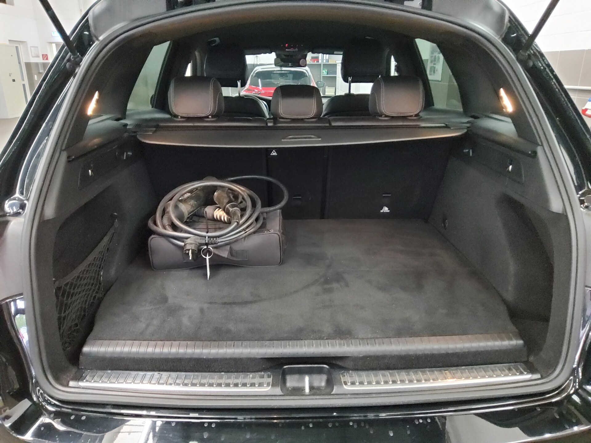 Mercedes-Benz GLC 300 de 4M AMG-Line Navi LED Widescrn AHK Sound Night 12