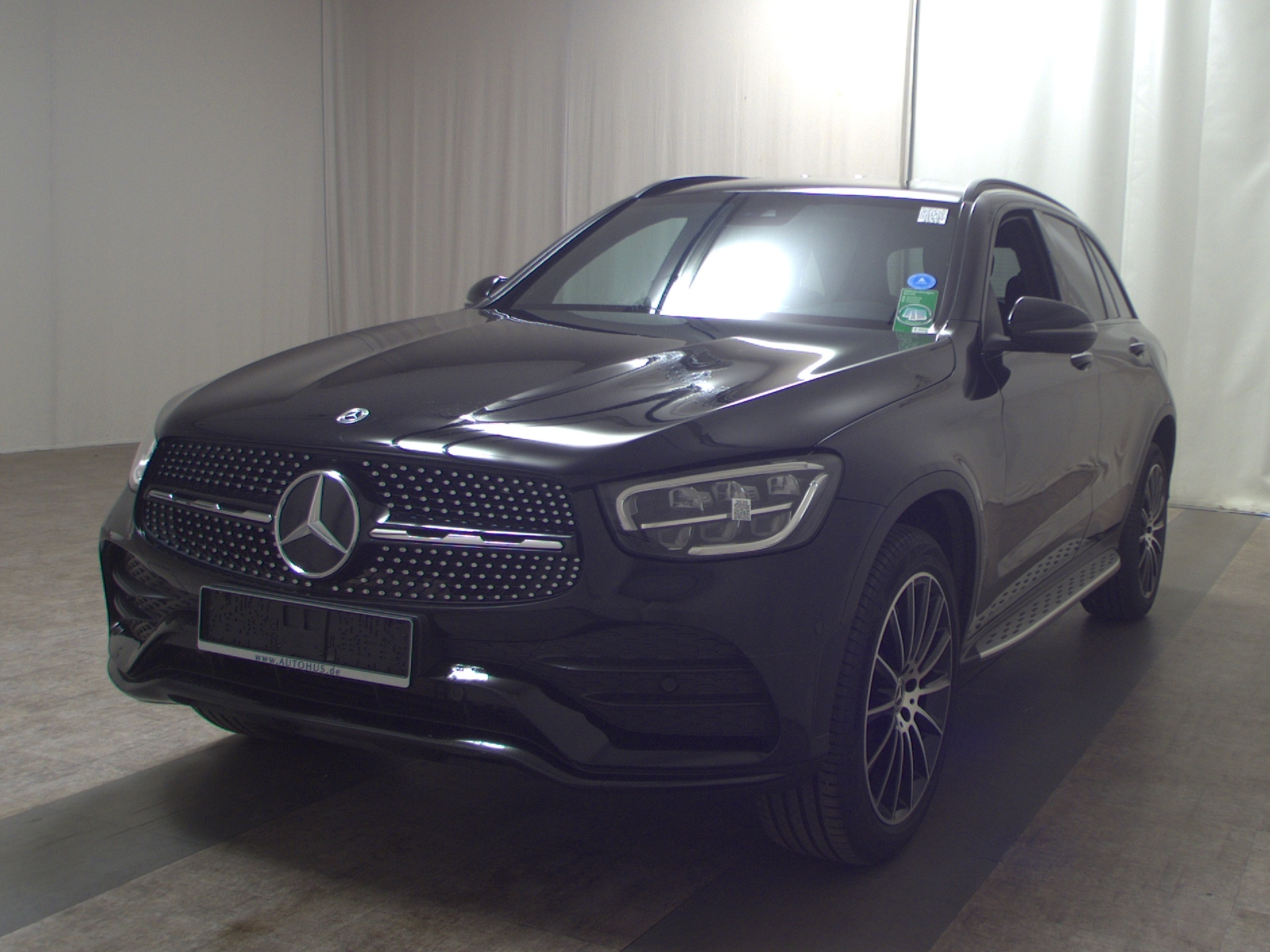 Mercedes-Benz GLC 300 de 4M AMG-Line Navi LED Widescrn AHK Sound Night 2