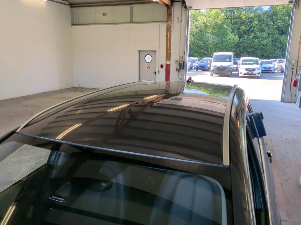 BMW 218d Luxury-Line NAVI LED LEDER SHZ PDC 12