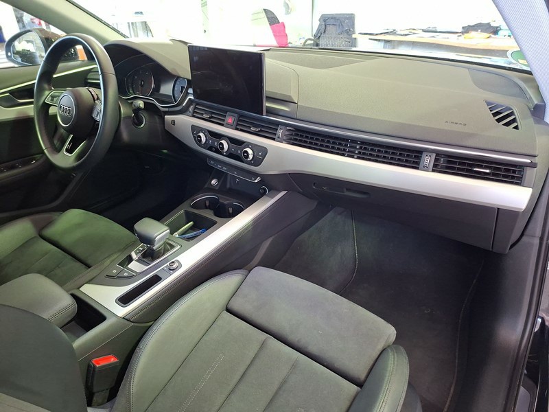Audi A4 Avant 40 TDI advanced NAVI SHZ PDC LED AHK 6