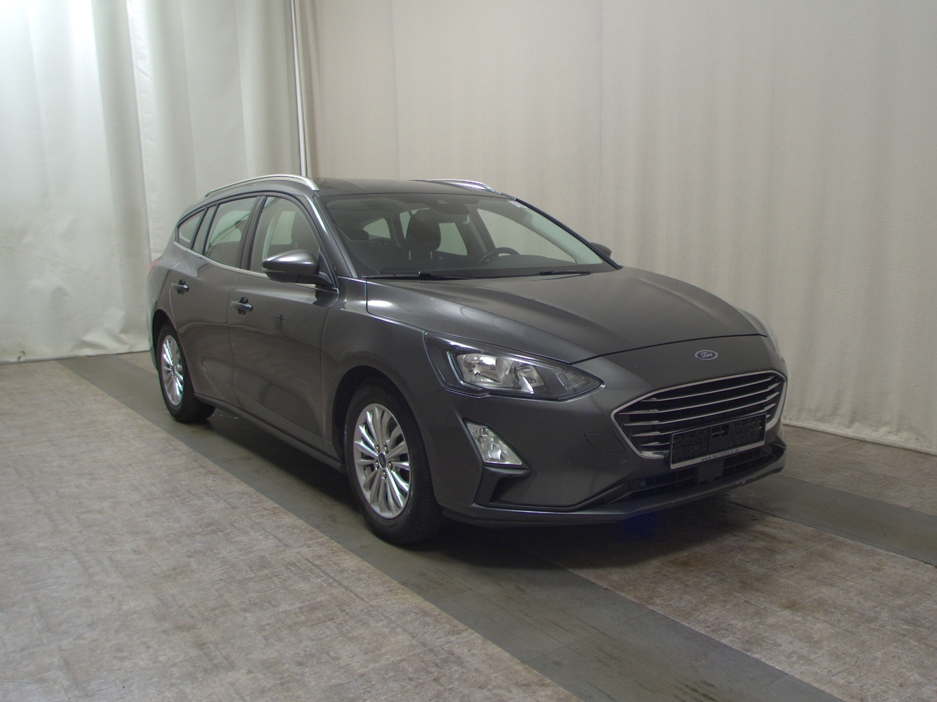 Ford Focus Turnier 1.5 EB Titanium NAVI KLIMAAUT SHZ PDC BT 3