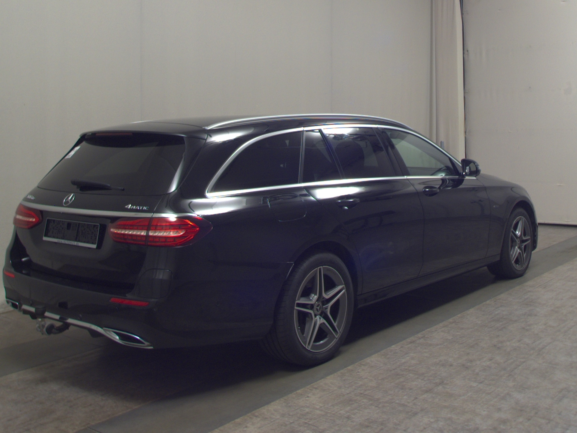Mercedes-Benz E 300 T de AMG-Line T-Leder Navi LED Wide 4