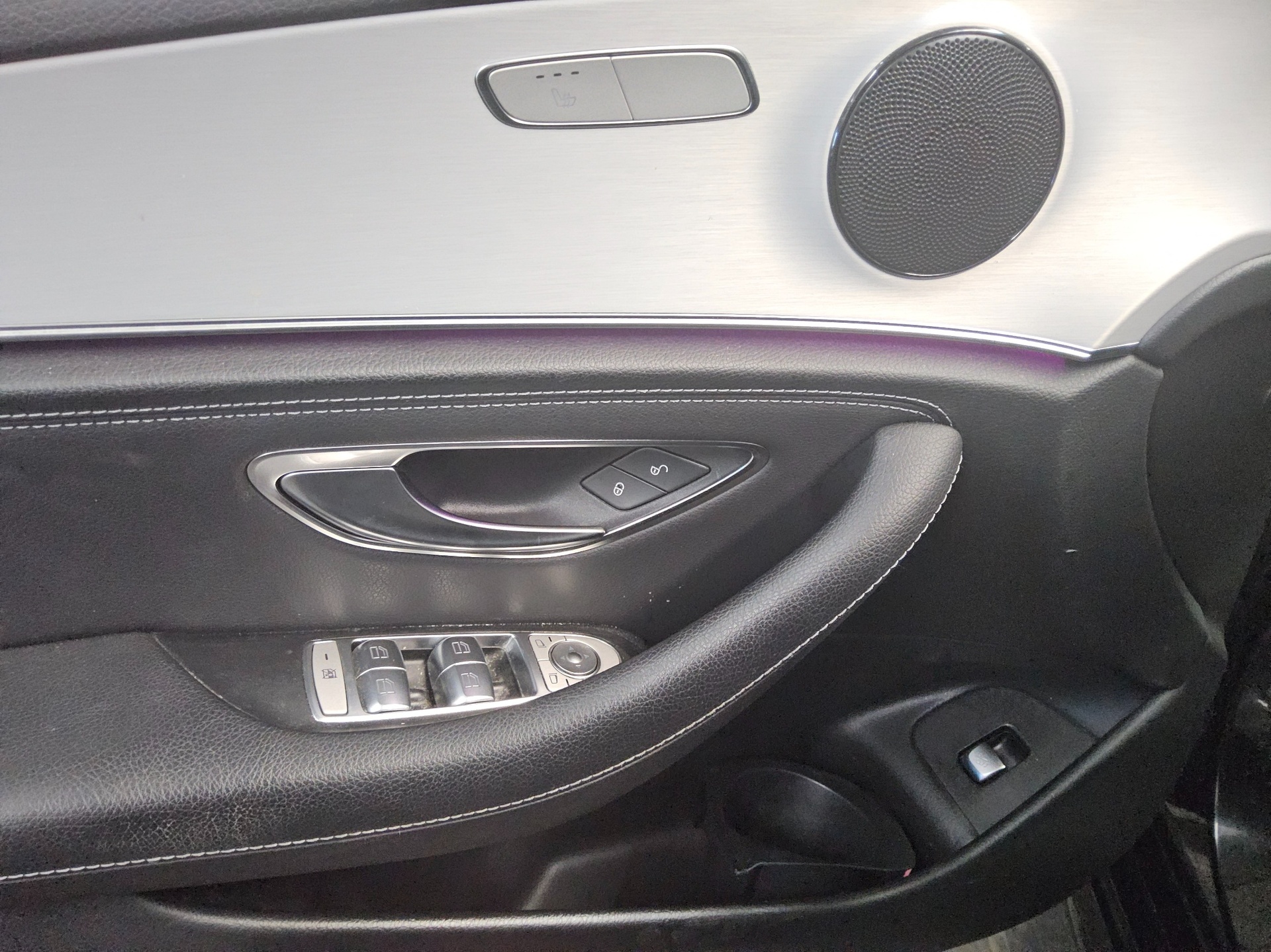 Mercedes-Benz E 300 T de AMG-Line T-Leder Navi LED Wide 10