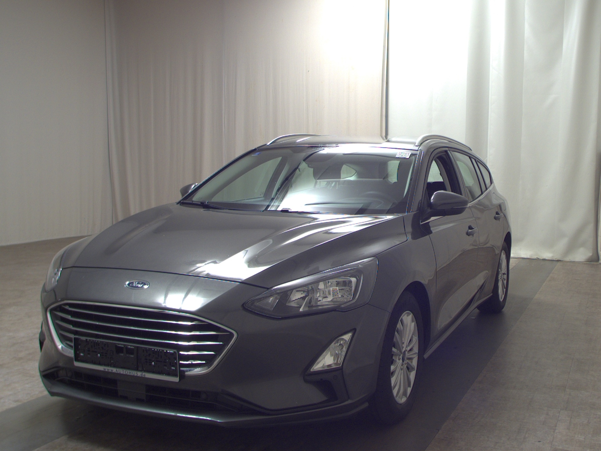 Ford Focus Turnier 1.5 EB Titanium NAVI SHZ PDC LED ACC 2