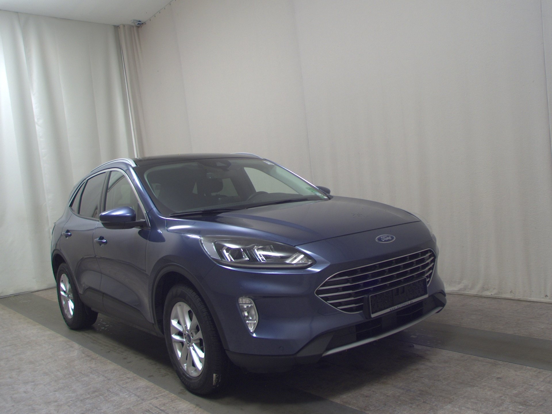 Ford Kuga 2.0 EB Titanium Navi Pano LED AHK 3