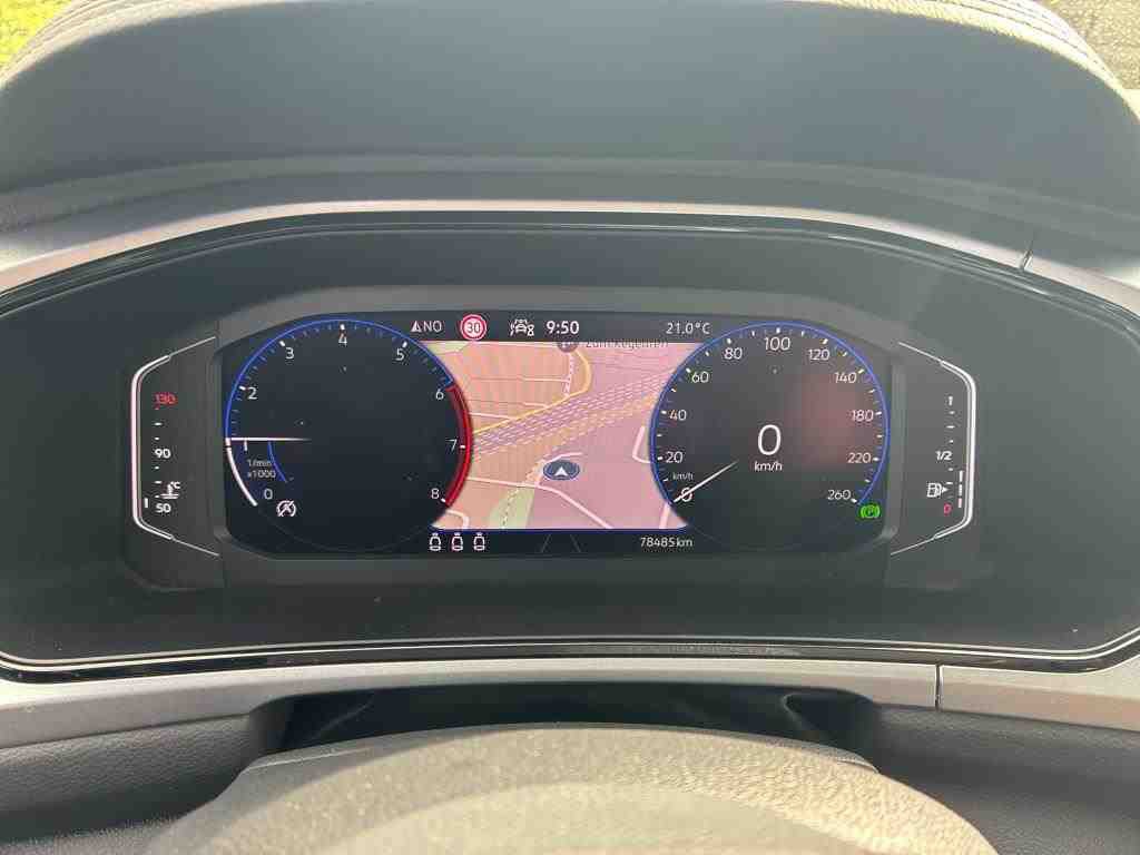 Volkswagen T-Roc 1.0 TSI Life NAVI AID SHZ RFK LED 8