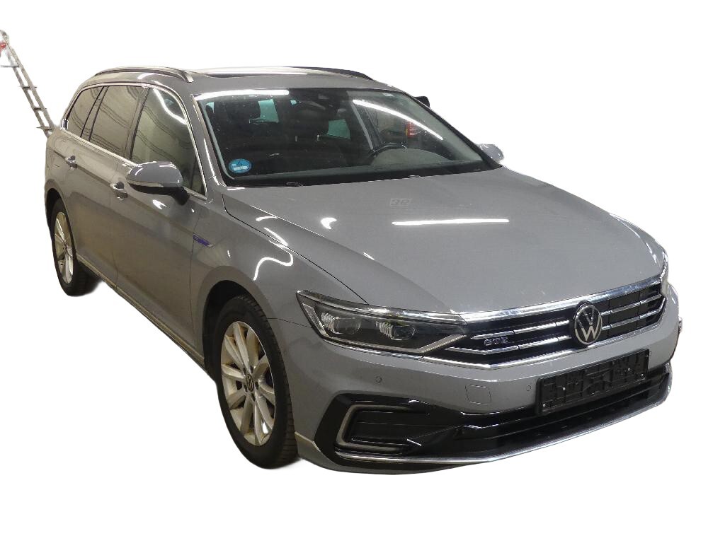 Volkswagen Passat Var. 1.4 TSI Navi LED AID Pano Shz 2