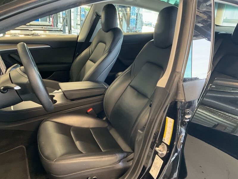 Tesla Model 3 Leder Navi LED 9