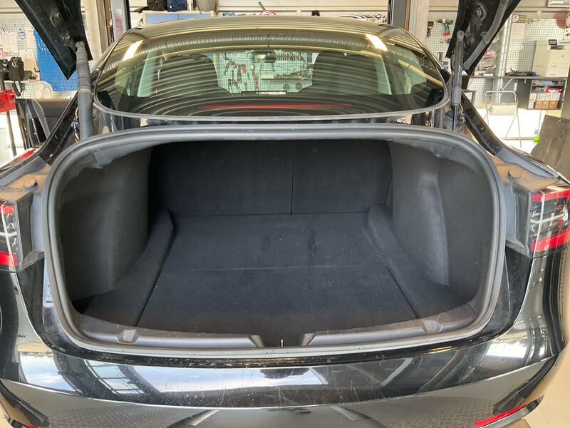 Tesla Model 3 Leder Navi LED 12