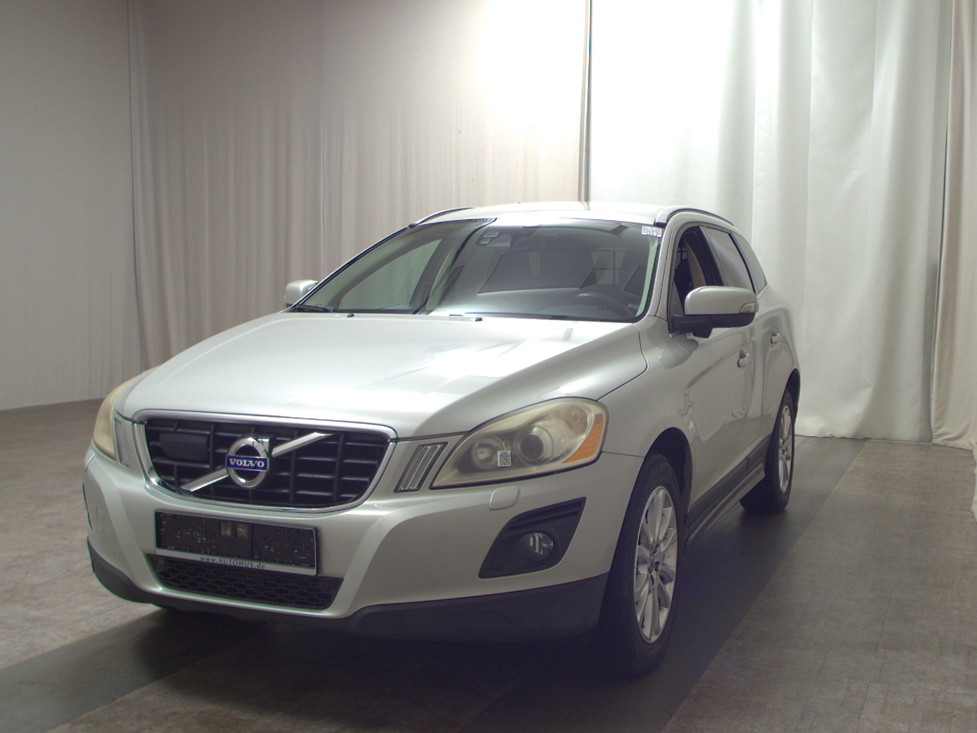 Volvo XC60 T6 SHZ RFK AHK LEDER 2