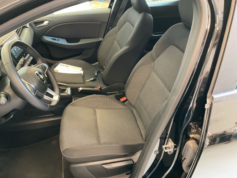 Renault Clio 1.0 90 SHZ LED 7