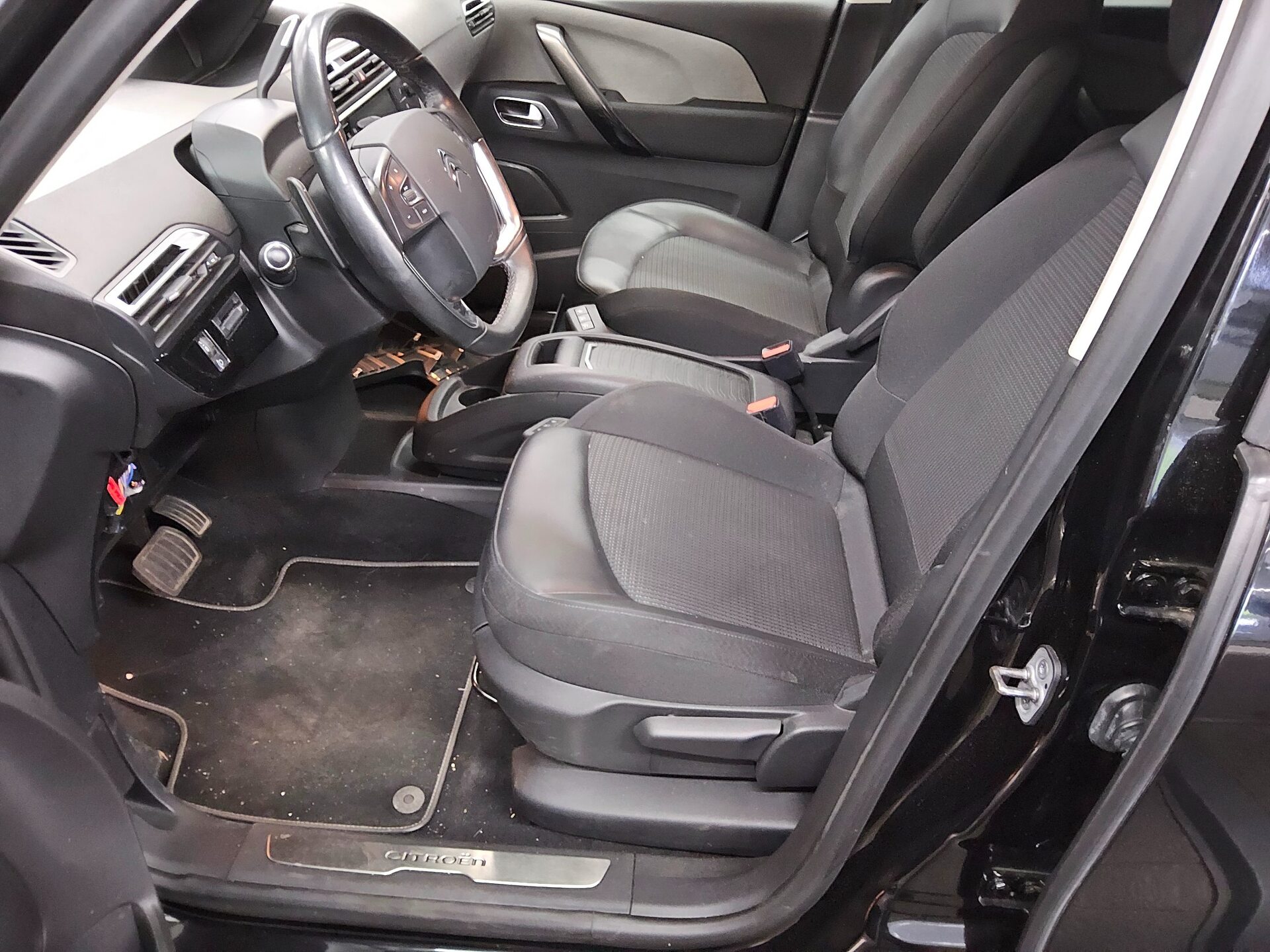 Citroën C4 Grand Spacetourer 1.5 BlueHDi Motorschaden 9